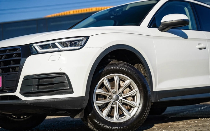 Audi Q5 cena 159900 przebieg: 80000, rok produkcji 2020 z Korsze małe 667